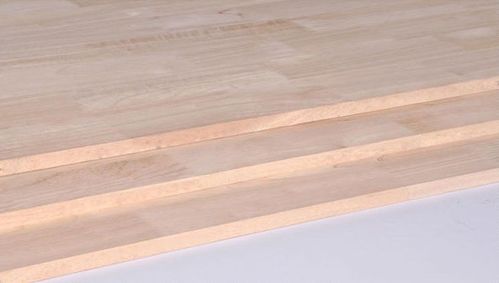 家居装修时候该怎么选择实木板与实木多层板呢